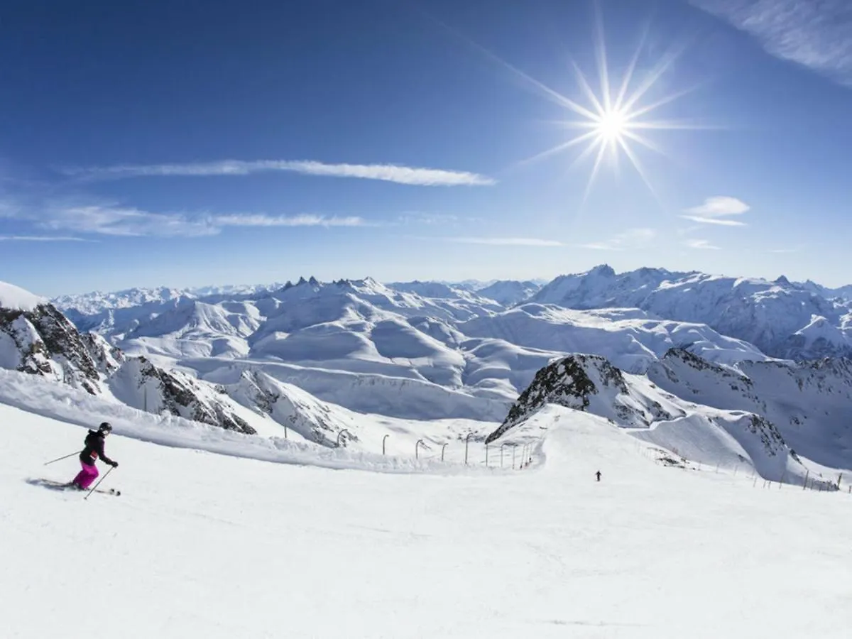 Charmant Appartement Chalet Renove, 4-6 Pers, Situe A 100M Des Pistes A Montgenevre - Fr-1-445-162 Apartment