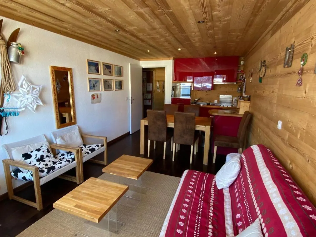 Charmant Appartement Chalet Renove, 4-6 Pers, Situe A 100M Des Pistes A Montgenevre - Fr-1-445-162 0*,