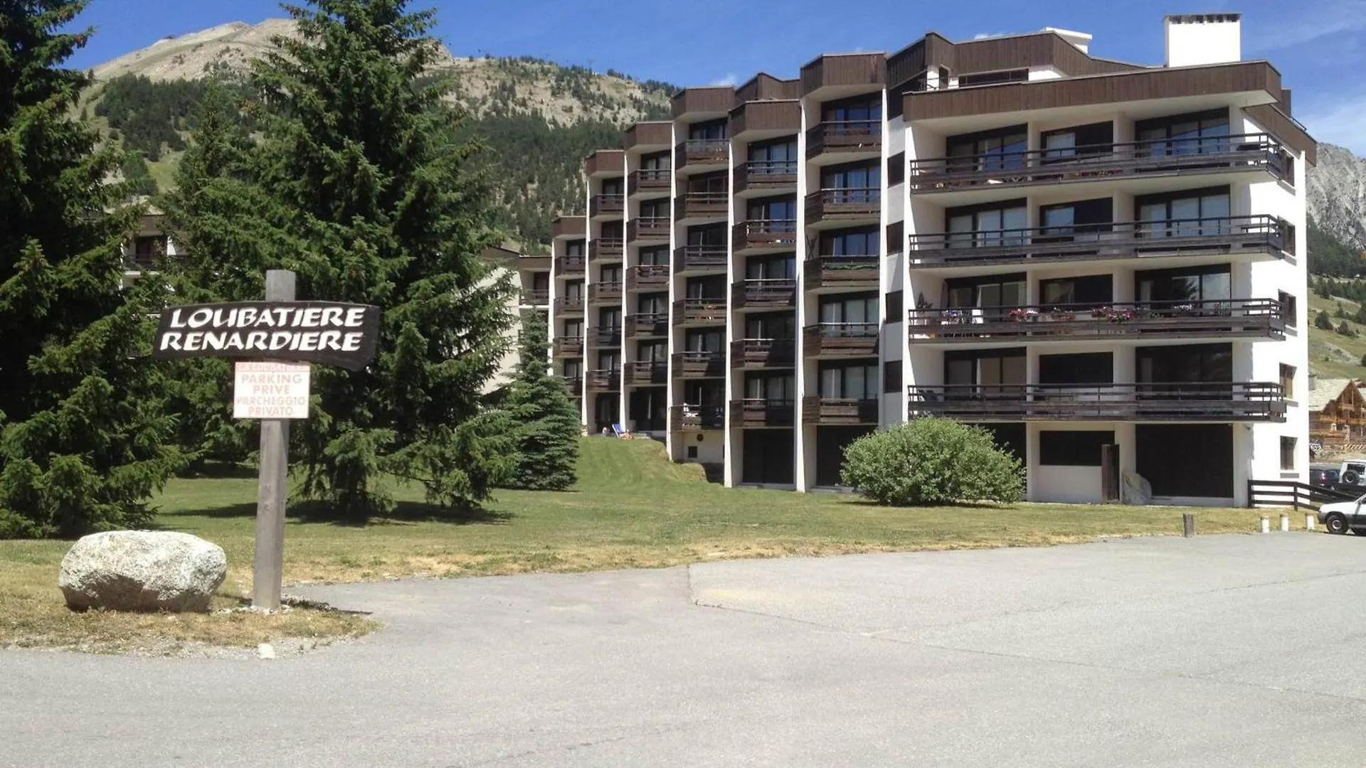 Charmant Appartement Chalet Renove, 4-6 Pers, Situe A 100M Des Pistes A Montgenevre - Fr-1-445-162 0*,  France